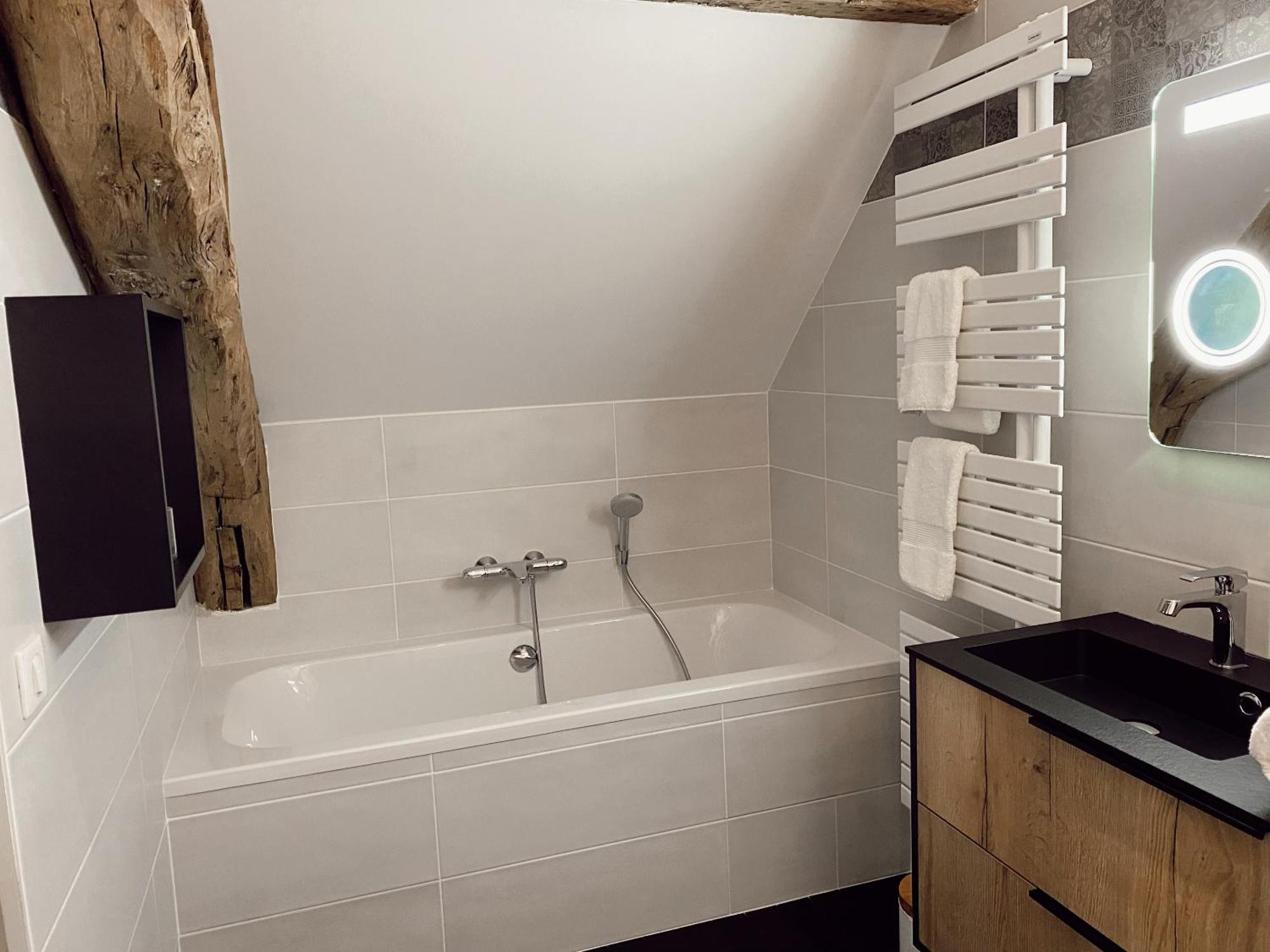 Manoir De Villamont Savigny-lès-Beaune Zimmer foto